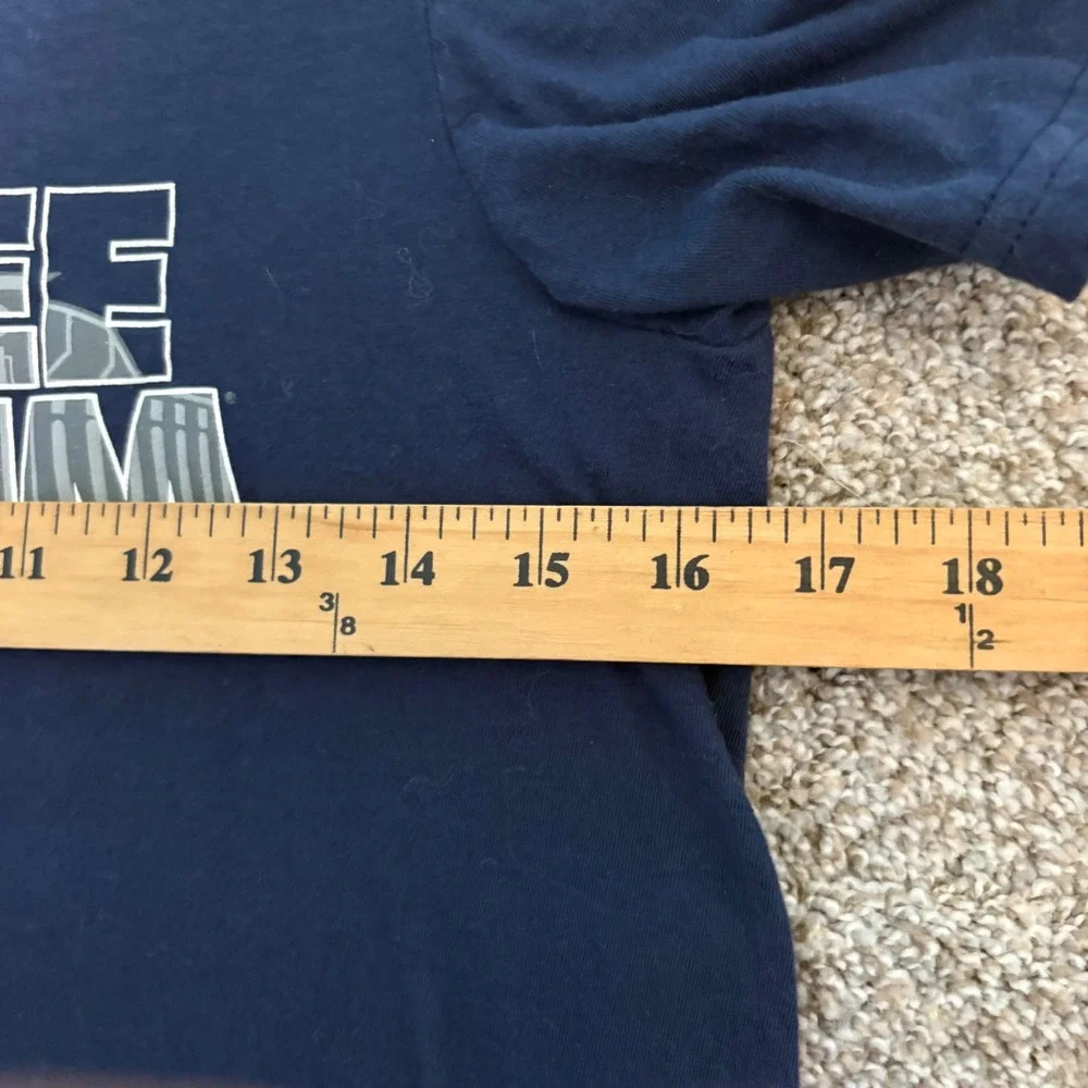 Yankee Stadium NY Nike T-Shirt Kids Medium 10/12 Navy Blue Graphic Tee Unisex
